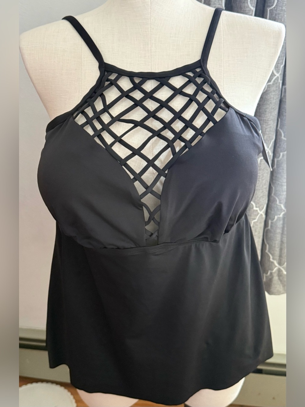 Women's 3X swim top new